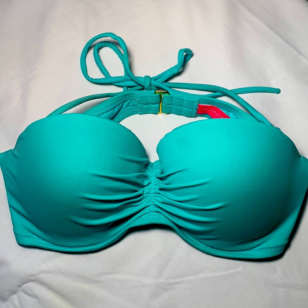 Victoria’s Secret bikini top